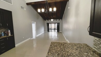 2310 Elm Ct in Pembroke Pines, FL - Building Photo - Building Photo