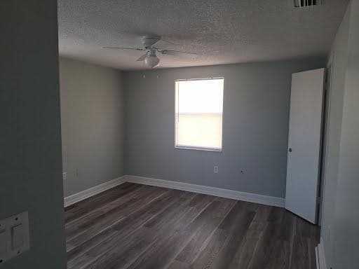 8724 Sabal Way in Port Richey, FL - Building Photo - Building Photo