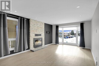 13 Coolspring Crescent in Ottawa, ON - Building Photo - Building Photo