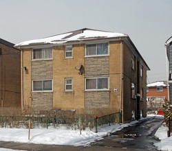 36 Cavell Ave in Toronto, ON - Building Photo - Building Photo