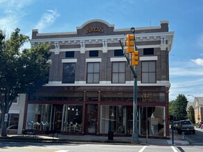 300 S Main St in Salisbury, NC - Building Photo - Building Photo