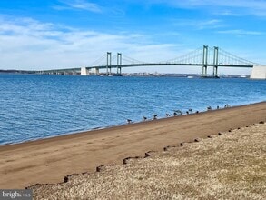 289 N River Dr in Pennsville Township, NJ - Foto de edificio - Building Photo