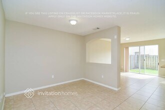 11885 SW 152nd Pl in Miami, FL - Building Photo - Building Photo