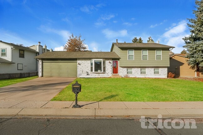 property at 5522 Buckskin Pass Dr N