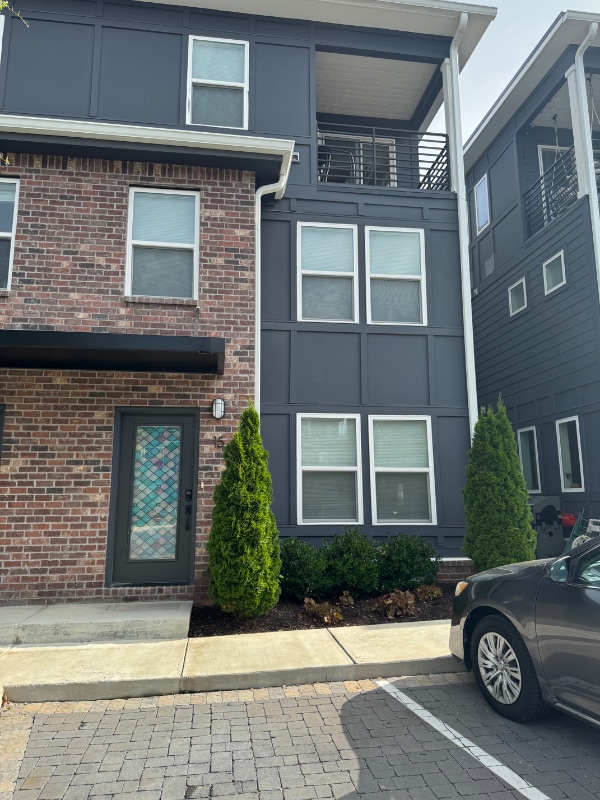 102 Duke St