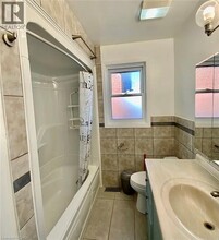 7016 Hagar Ave in Niagara Falls, ON - Building Photo - Building Photo