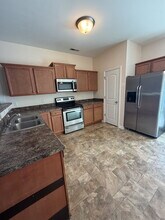 626 Ebb Tide Ln in Sneads Ferry, NC - Building Photo - Building Photo