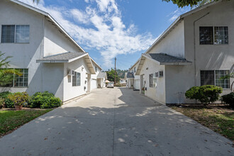 212 San Pascual Ave in Los Angeles, CA - Building Photo - Building Photo