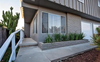 248 La Paloma in San Clemente, CA - Foto de edificio - Building Photo