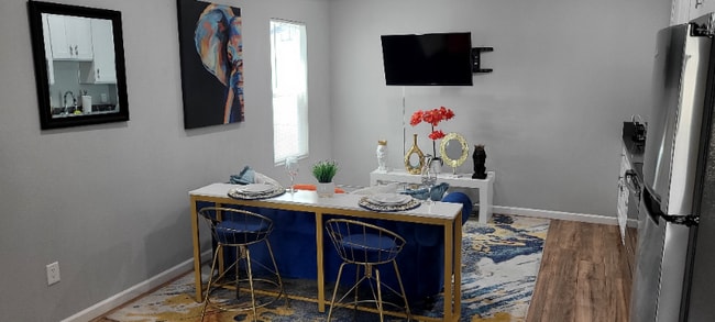 532 Cesar E. Chavez Pkwy in San Diego, CA - Building Photo - Building Photo