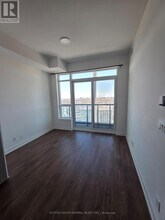 50 Upper Mall Wy in Vaughan, ON - Building Photo - Building Photo