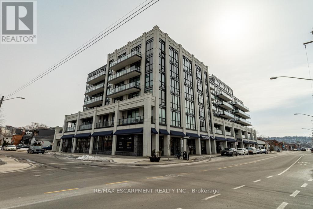 101 Locke St S in Hamilton, ON - Building Photo