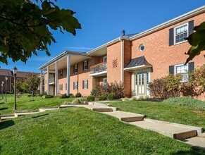 Westover Club in West Norriton, PA - Foto de edificio - Building Photo