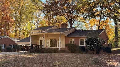 109 Circle Dr in Thomasville, NC - Building Photo - Building Photo