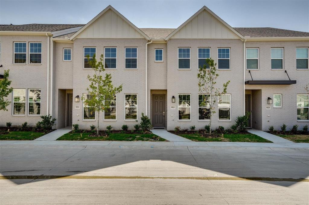 9935 Schramm St in Irving, TX - Building Photo