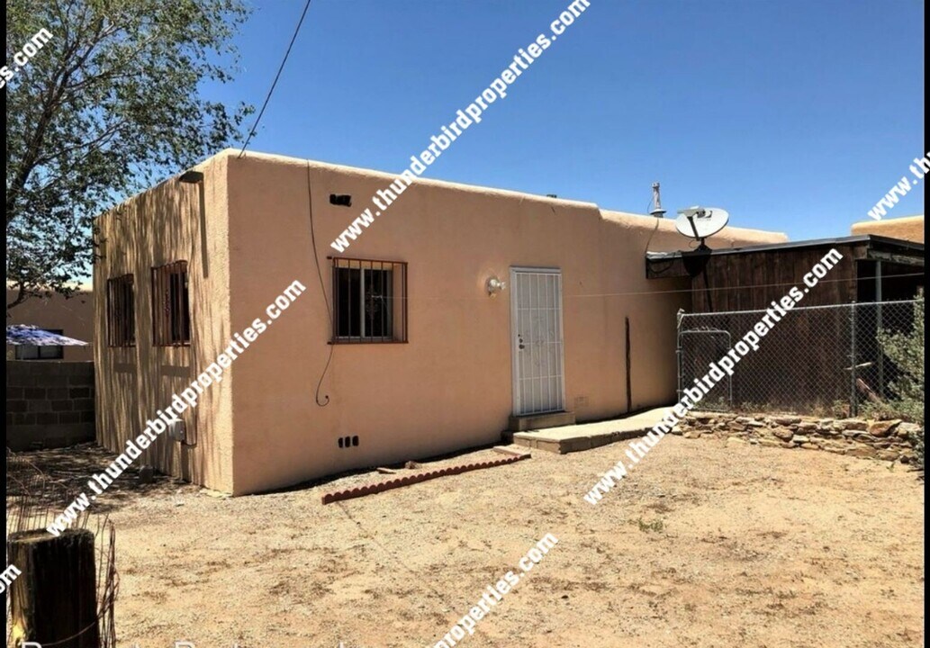 1510 Coal Ave SE in Albuquerque, NM - Building Photo