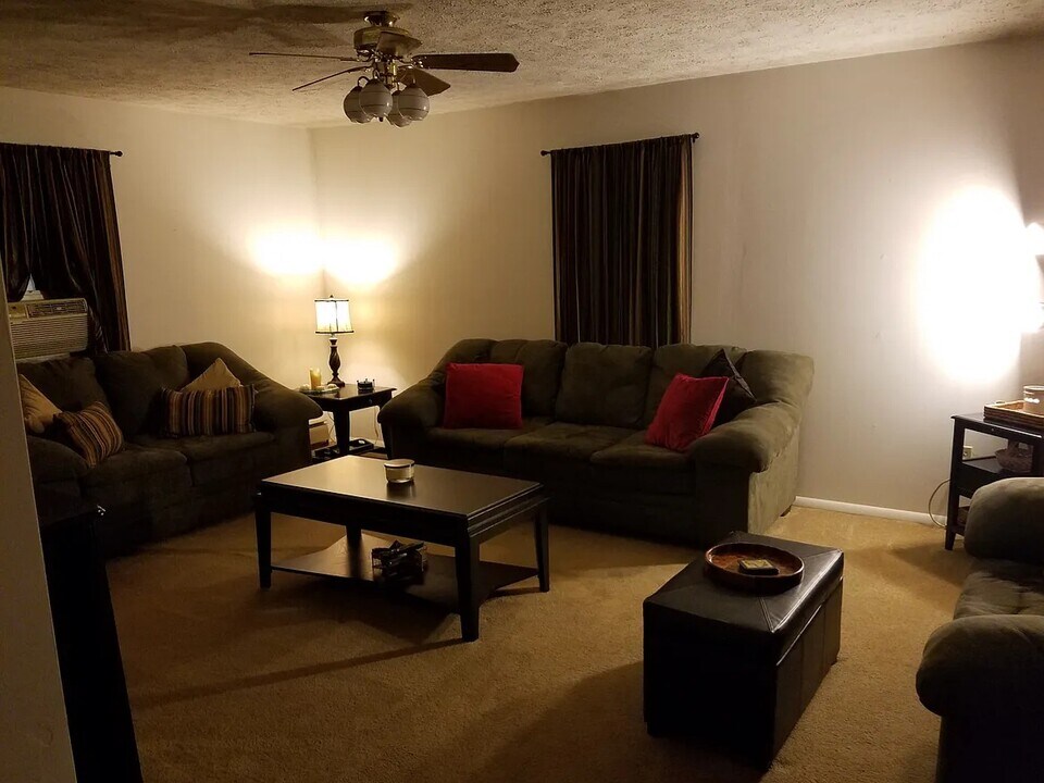 5119 Winona Falls Rd in East Stroudsburg, PA - Building Photo