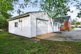 4313 St Dominic Ln in St. Ann, MO - Building Photo - Building Photo