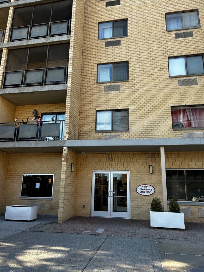 property at 80 Richmond Hill Rd