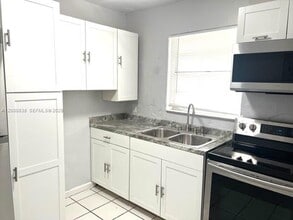 504 N 57th Ave, Unit North in Hollywood, FL - Building Photo - Building Photo