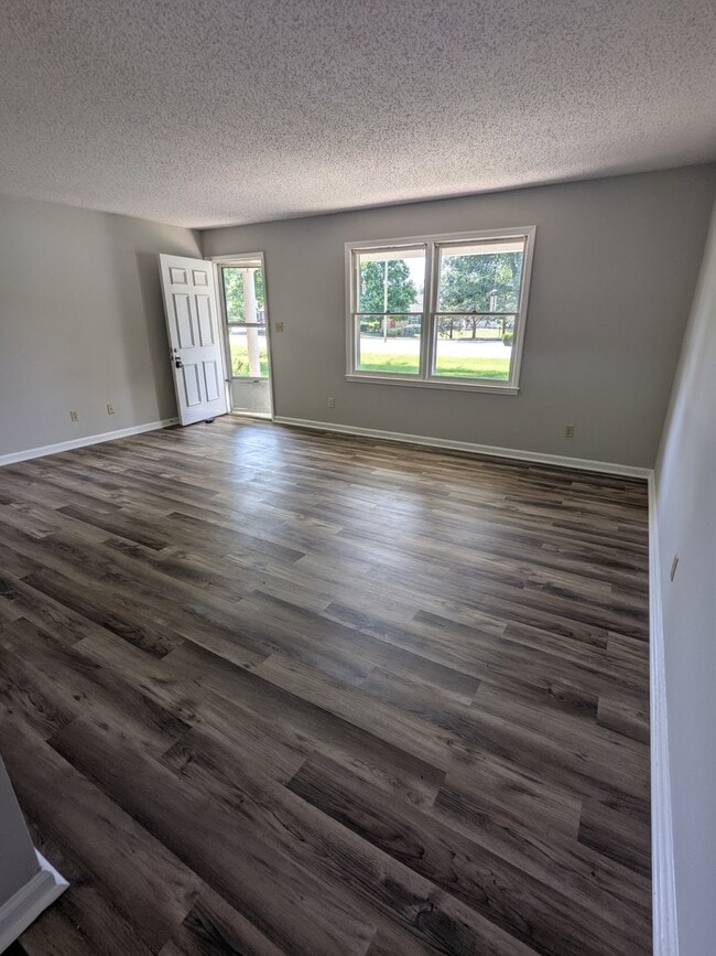 2436 Thoroughbred Dr in Bowling Green, KY - Building Photo - Building Photo