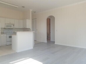 4506 SW 160th Ave, Unit 1138 in Miramar, FL - Foto de edificio - Building Photo