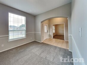 225 Brandon Mill Cir in Fayetteville, GA - Foto de edificio - Building Photo