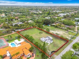 9840 SW 60th St in Miami, FL - Building Photo