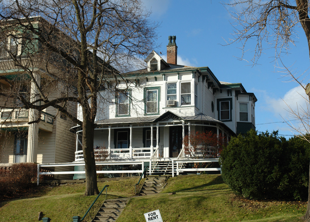 236 Saratoga St in Cohoes, NY - Building Photo