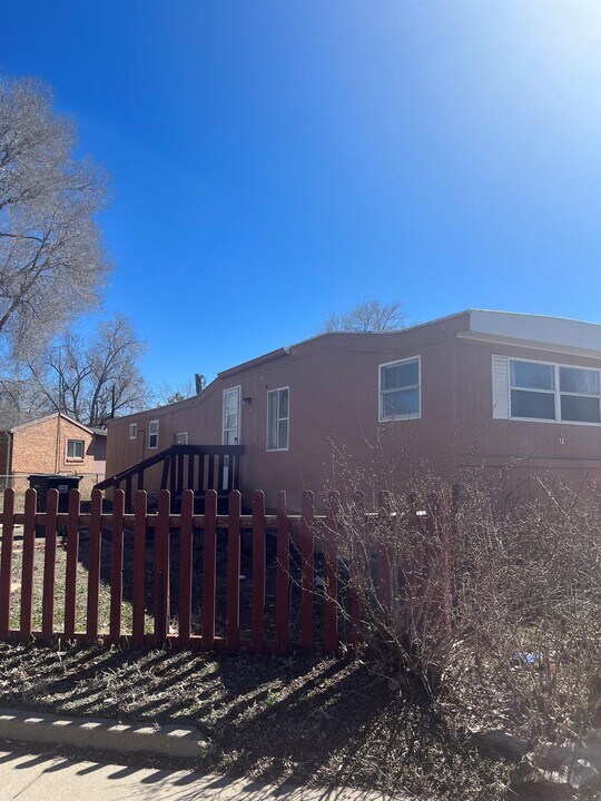 115 Briggs St in Erie, CO - Building Photo