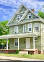 319 E Vine St in Salisbury, MD - Building Photo