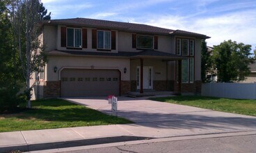 7782 S Chad Heights Ln in Midvale, UT - Building Photo - Building Photo
