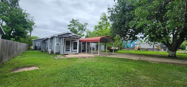 5701 County Rd 288 in Angleton, TX - Building Photo - Building Photo