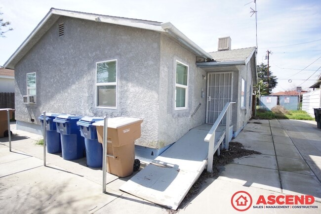 property at 2117 Watson St