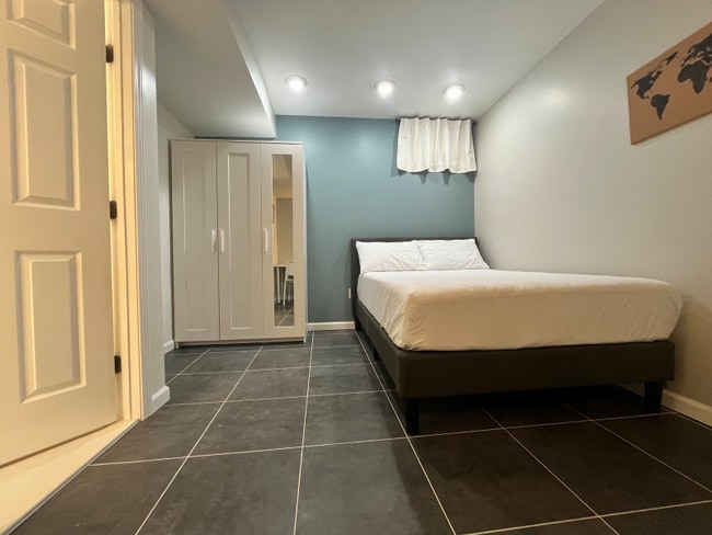 property at 2901 Glory Ct