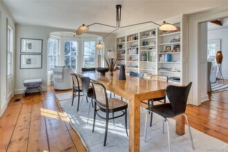 1800 Village Ln in Orient, NY - Building Photo - Building Photo