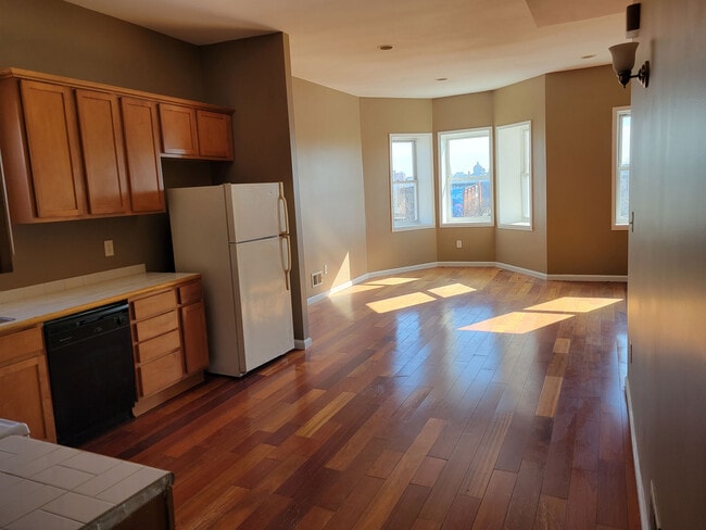 702 Lennox St, Unit 3 photo'