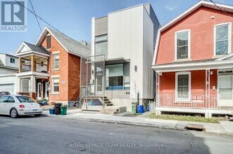 125 Carruthers Ave in Ottawa, ON - Building Photo - Building Photo