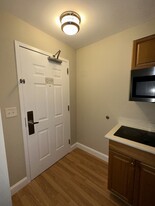 312 Shirley St, Unit 301 Apartamentos