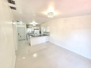 20845 Grouper Dr in Cutler Bay, FL - Building Photo - Building Photo