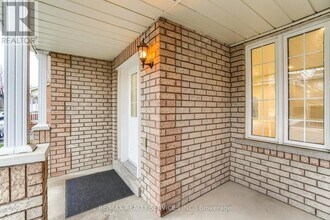 15 Masters Green Crescent in Brampton, ON - Building Photo - Building Photo