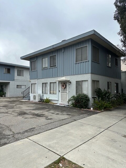 1318 W Olive Ave, Unit B in Burbank, CA - Building Photo - Building Photo