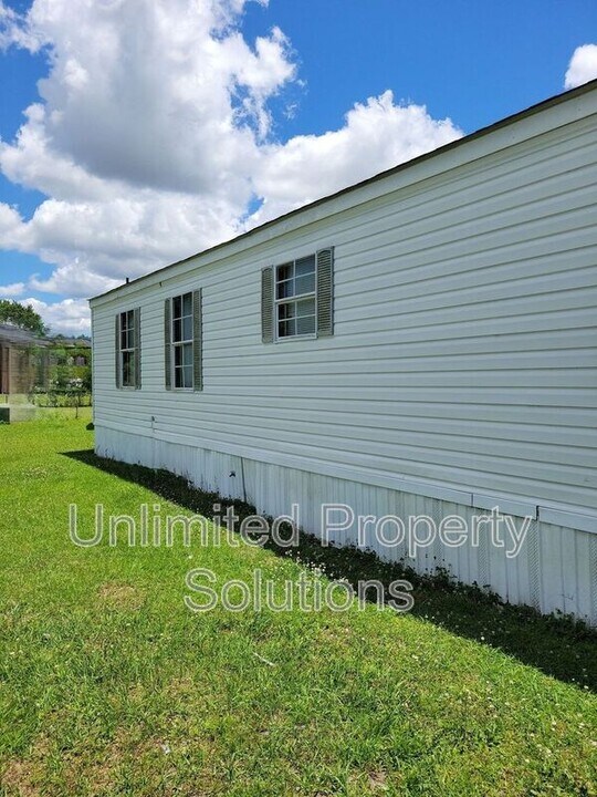 120 Zack Cir in Jacksonville, NC - Foto de edificio
