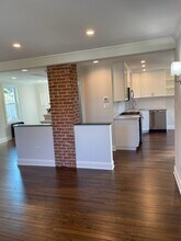 32 Oakland St, Unit #1 Upper Duplex in Huntington, NY - Building Photo - Building Photo