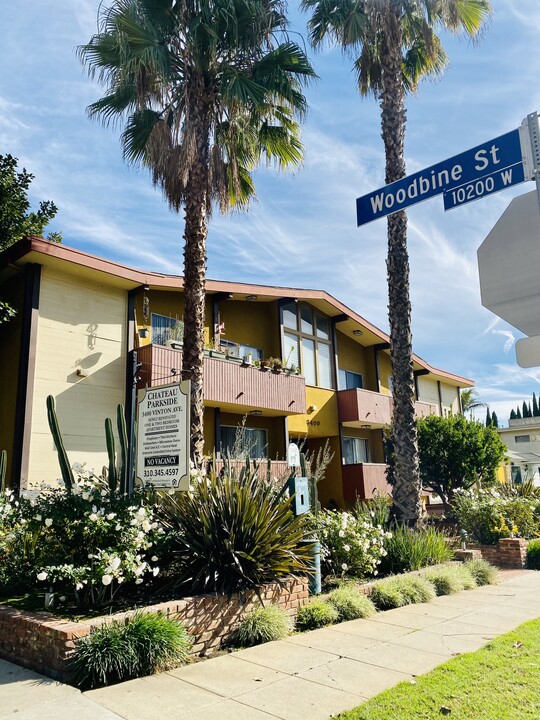 Chateau Parkside Apartments in Los Angeles, CA - Foto de edificio