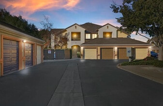 1360 Shady Ln in Turlock, CA - Building Photo - Building Photo