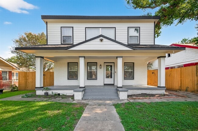 property at 112 Bedford St