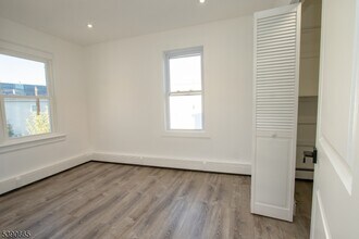 84 E Clifton Ave in Clifton, NJ - Building Photo - Building Photo