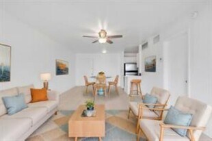 3040 NE 16th Ave, Unit 408 in Oakland Park, FL - Building Photo