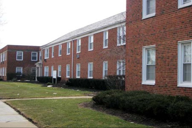 Shaker Gateway in Shaker Heights, OH - Building Photo - Building Photo